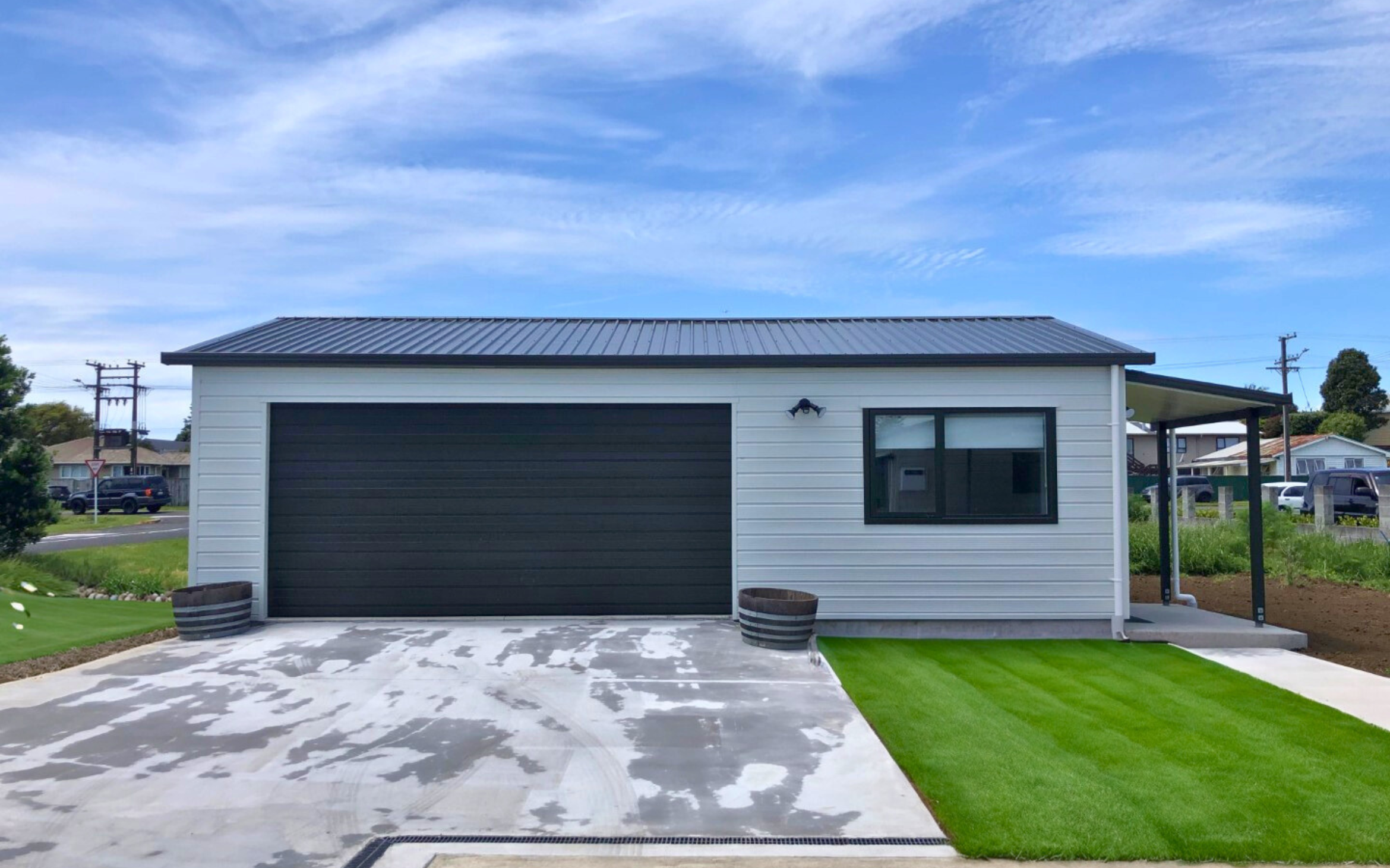  9m x 6m garage with 3m x 12m ensuite sleepout